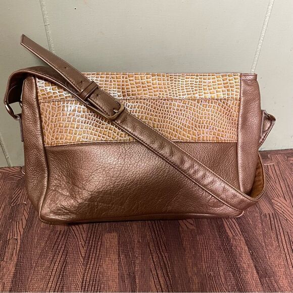 Vintage SAS Metallic Bronze Brown LEATHER CROSSBODY Croc Trim Shoulder Bag Purse - Picture 1 of 10